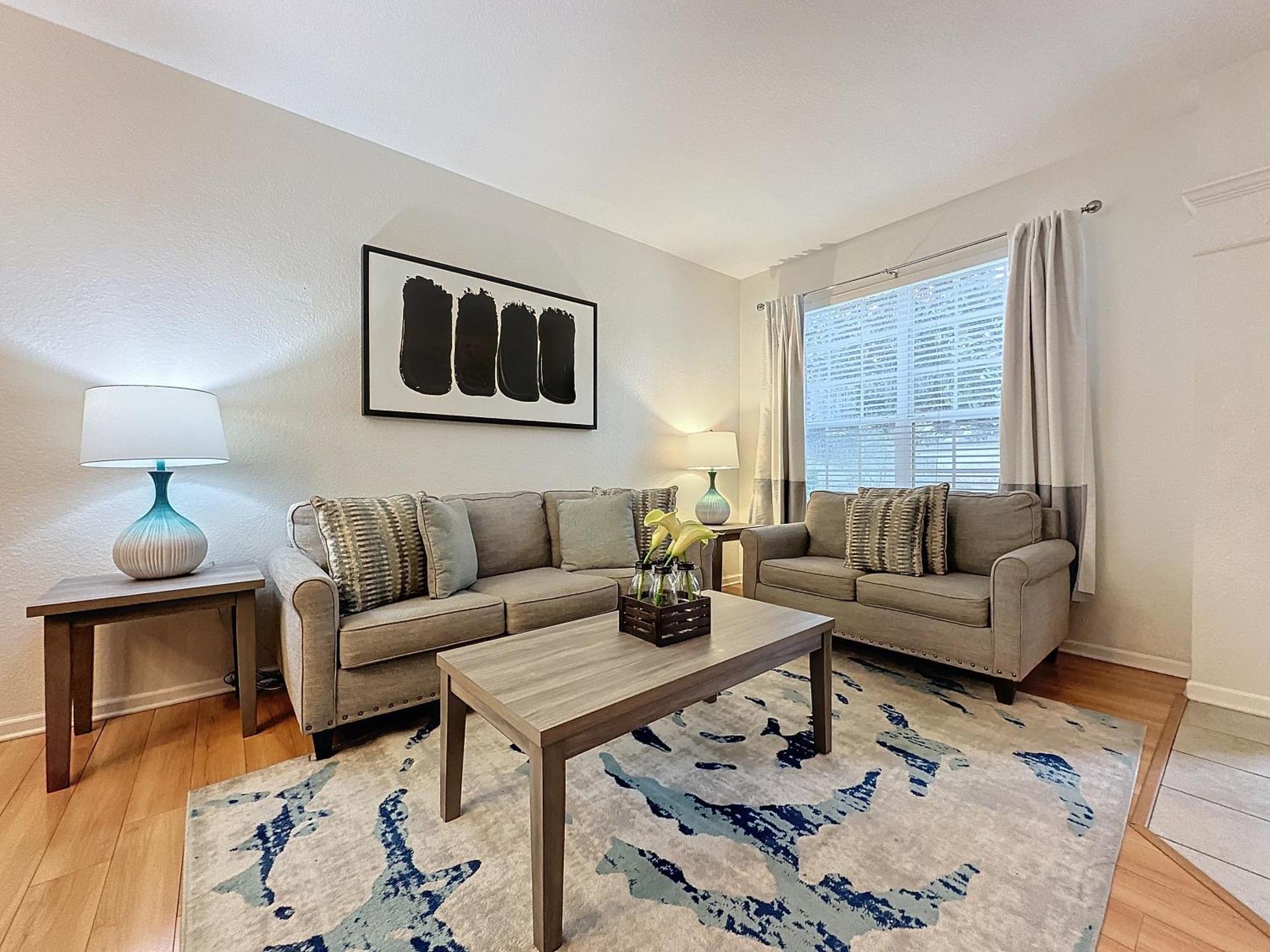 World Vacation.. Luxury 6 Br/4 Ba 5 Star *