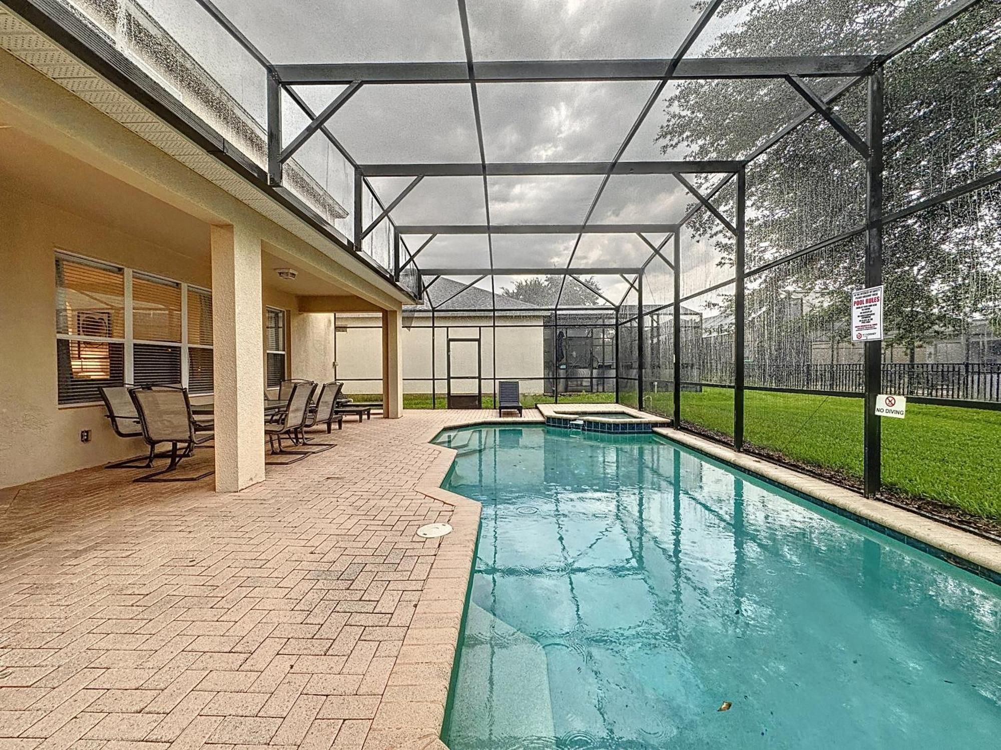 World Vacation.. Luxury 6 Br/4 Ba 5 Star *